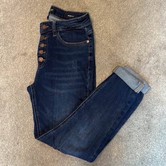 Judy Blue Dark Wash Button Fly Skinny Fit Cuffed Jeans Size 3/26 - Picture 1 of 5